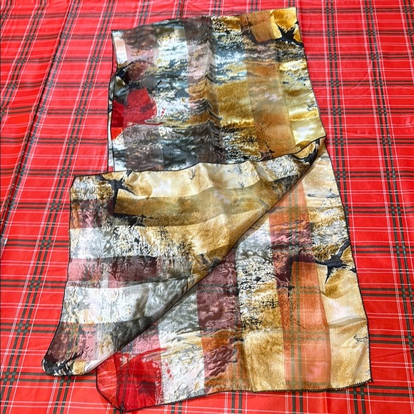 Elegant Multicolor Scarf - Picture 4 of 4